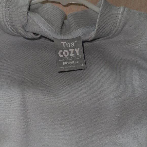 Aritzia Tna Cozy Fleece Sweatsuit (mirror blue) - Picture 10 of 17